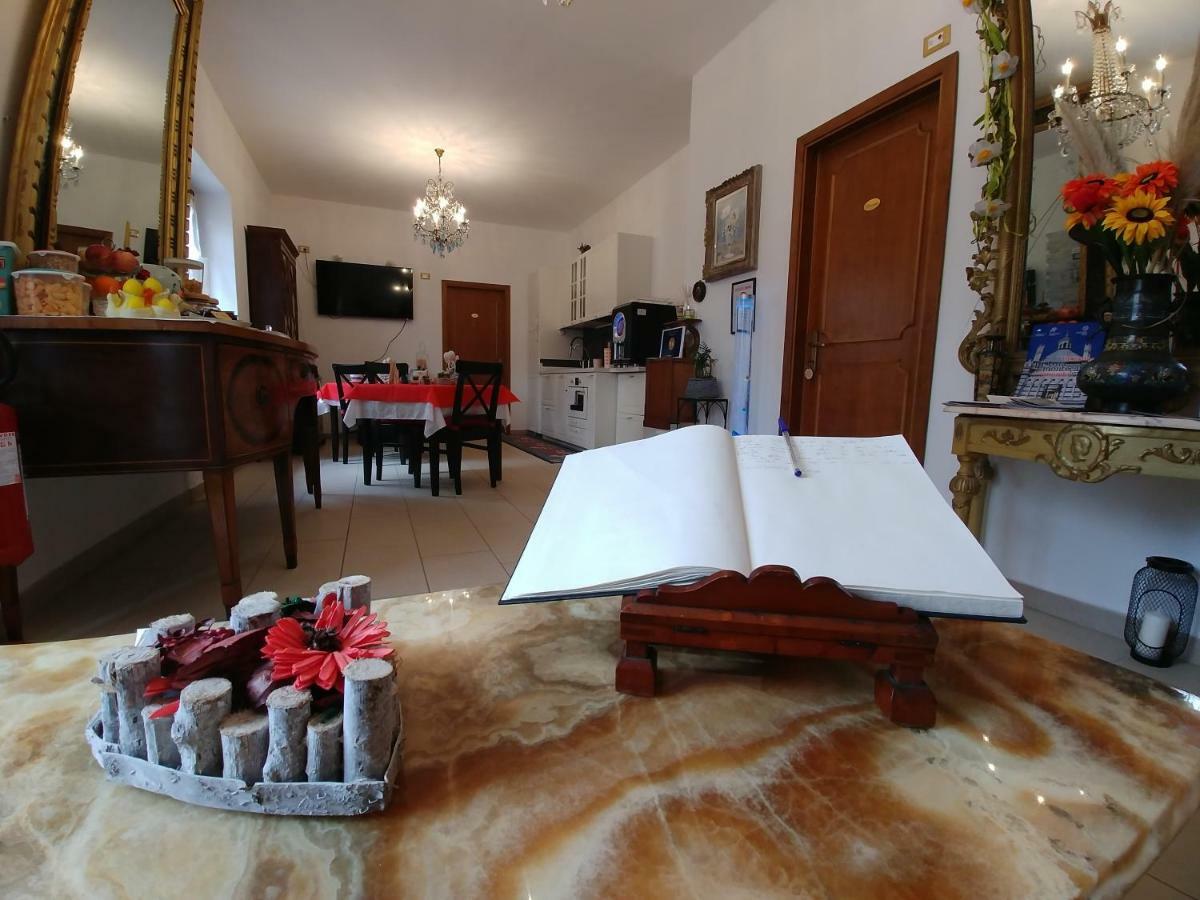 Alle Vecchie Mura Pistoia Exterior foto